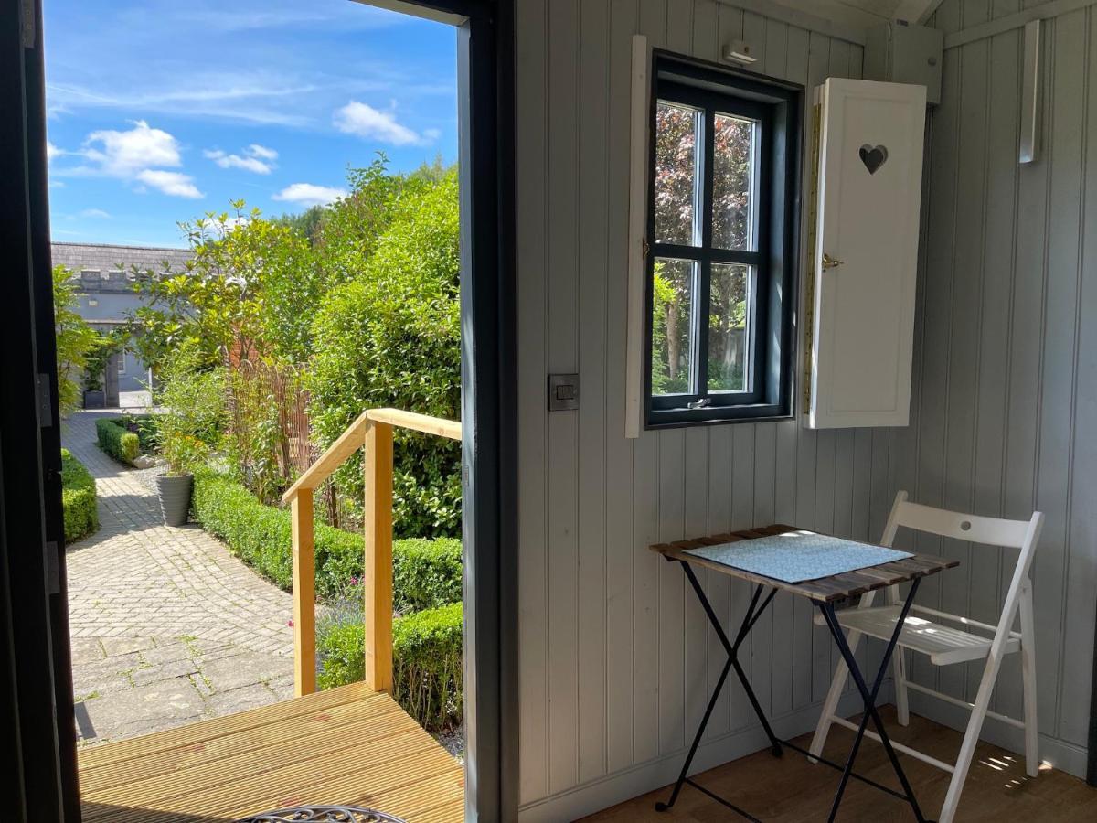 Hawthorn Hut Kilkenny Glamping At Jenkinstown House Hotel Jenkinstown Park Ngoại thất bức ảnh