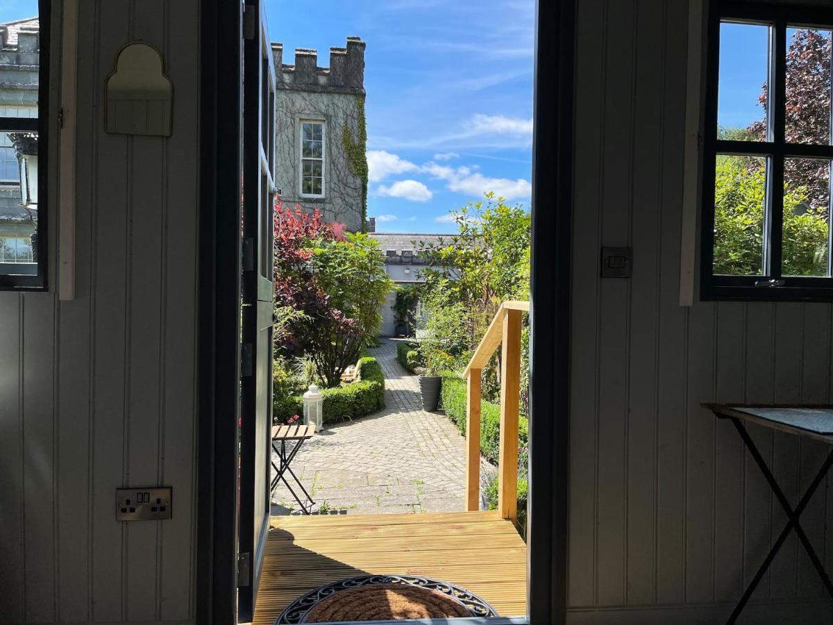Hawthorn Hut Kilkenny Glamping At Jenkinstown House Hotel Jenkinstown Park Ngoại thất bức ảnh